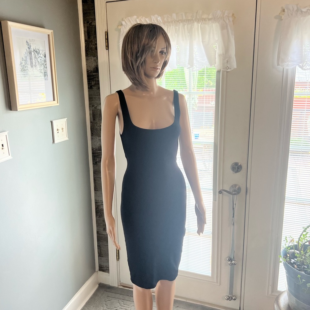 Forever 21 Classic Black Dress SZ SM.‎